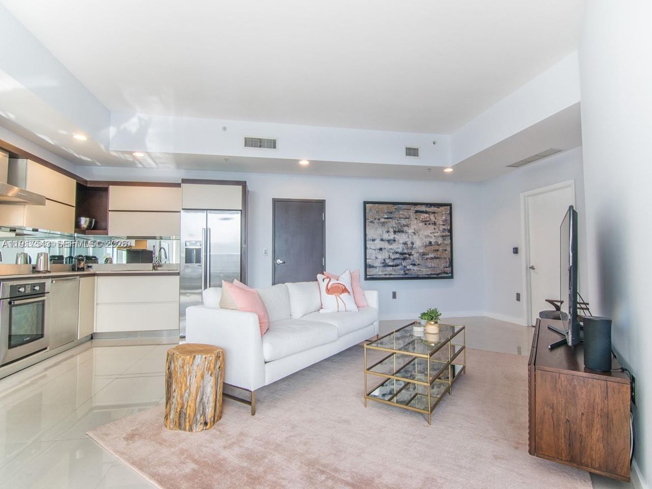 2100 Park Ave, Unit 406, Miami Beach, FL 33139 Photo