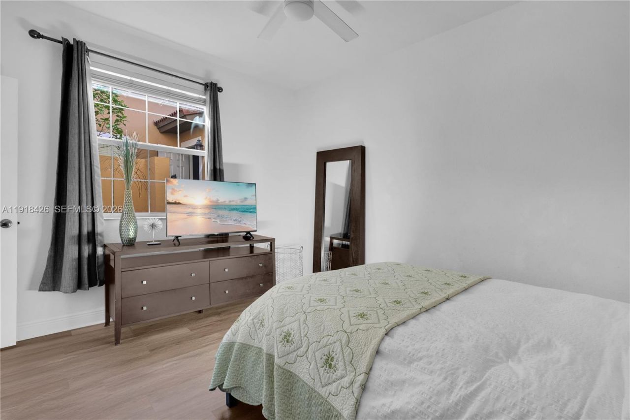 1516 SW 147th Ave, Pembroke Pines, FL 33027 Photo