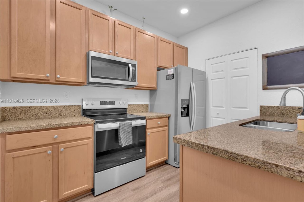 1516 SW 147th Ave, Pembroke Pines, FL 33027 Photo