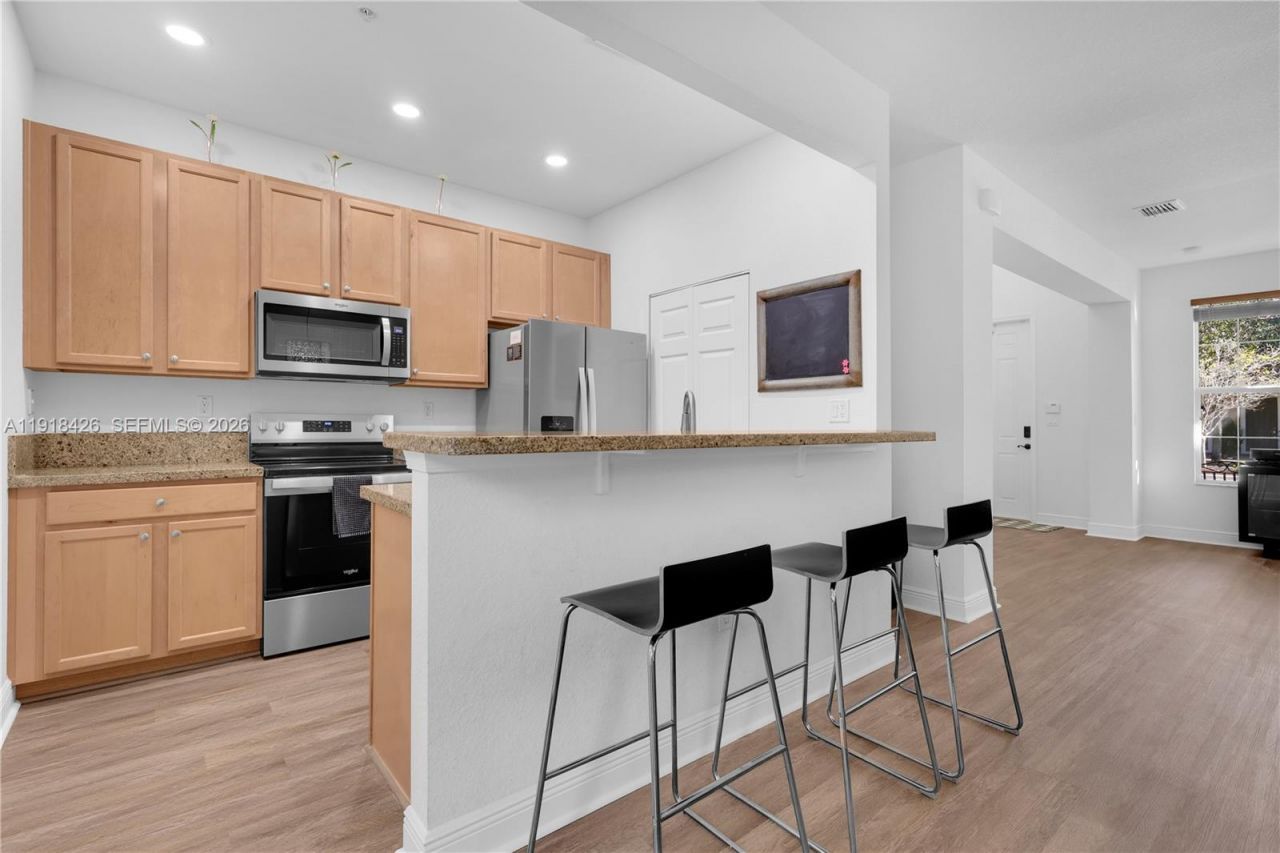 1516 SW 147th Ave, Pembroke Pines, FL 33027 Photo