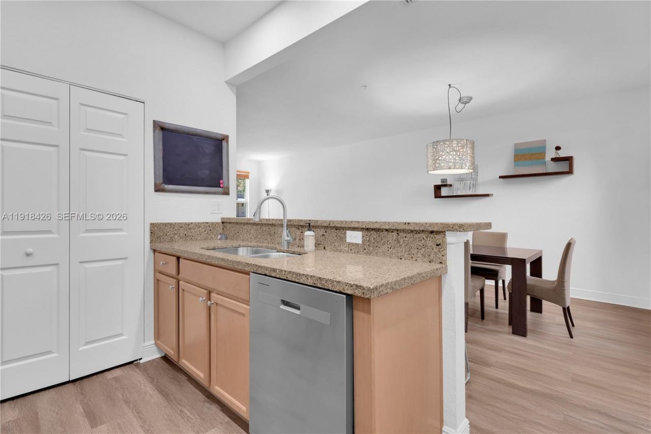 1516 SW 147th Ave, Pembroke Pines, FL 33027 Photo