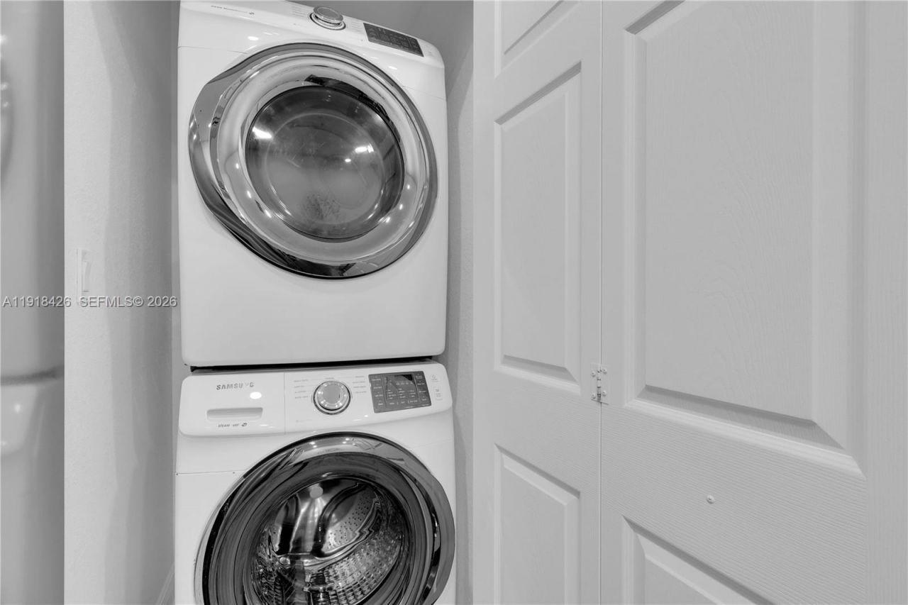 1516 SW 147th Ave, Pembroke Pines, FL 33027 Photo