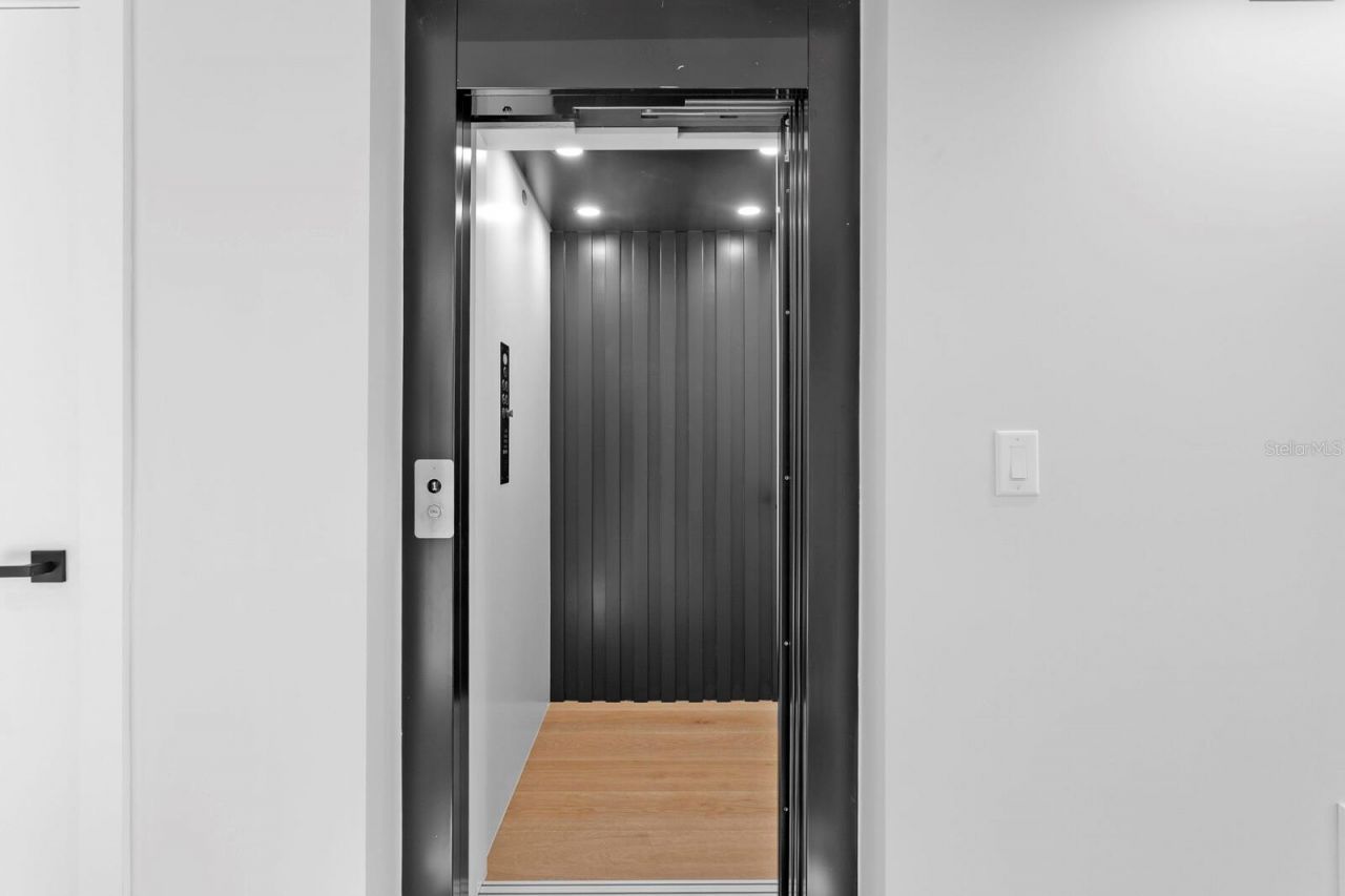 304 Gulf Boulevard, Indian Rocks Beach, FL 33785 Photo