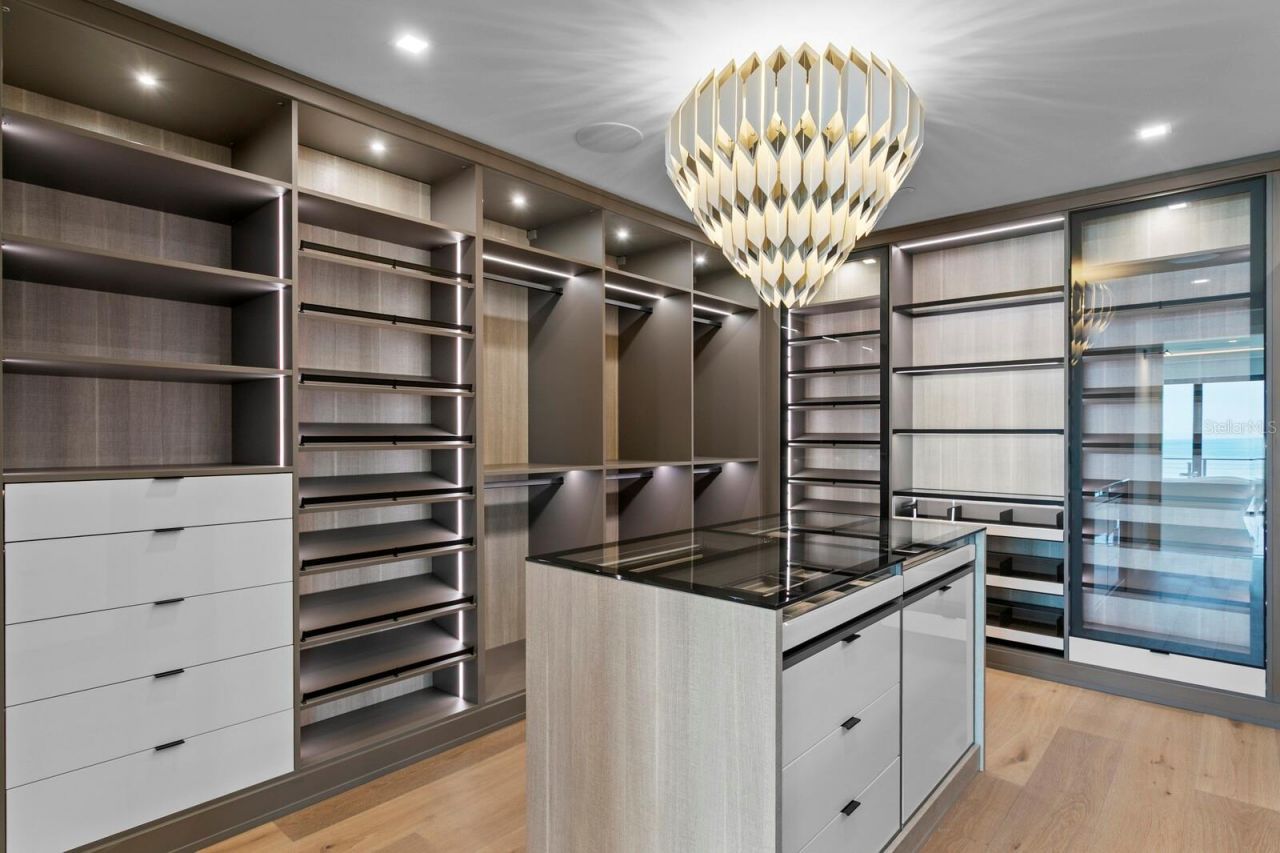 304 Gulf Boulevard, Indian Rocks Beach, FL 33785 Photo