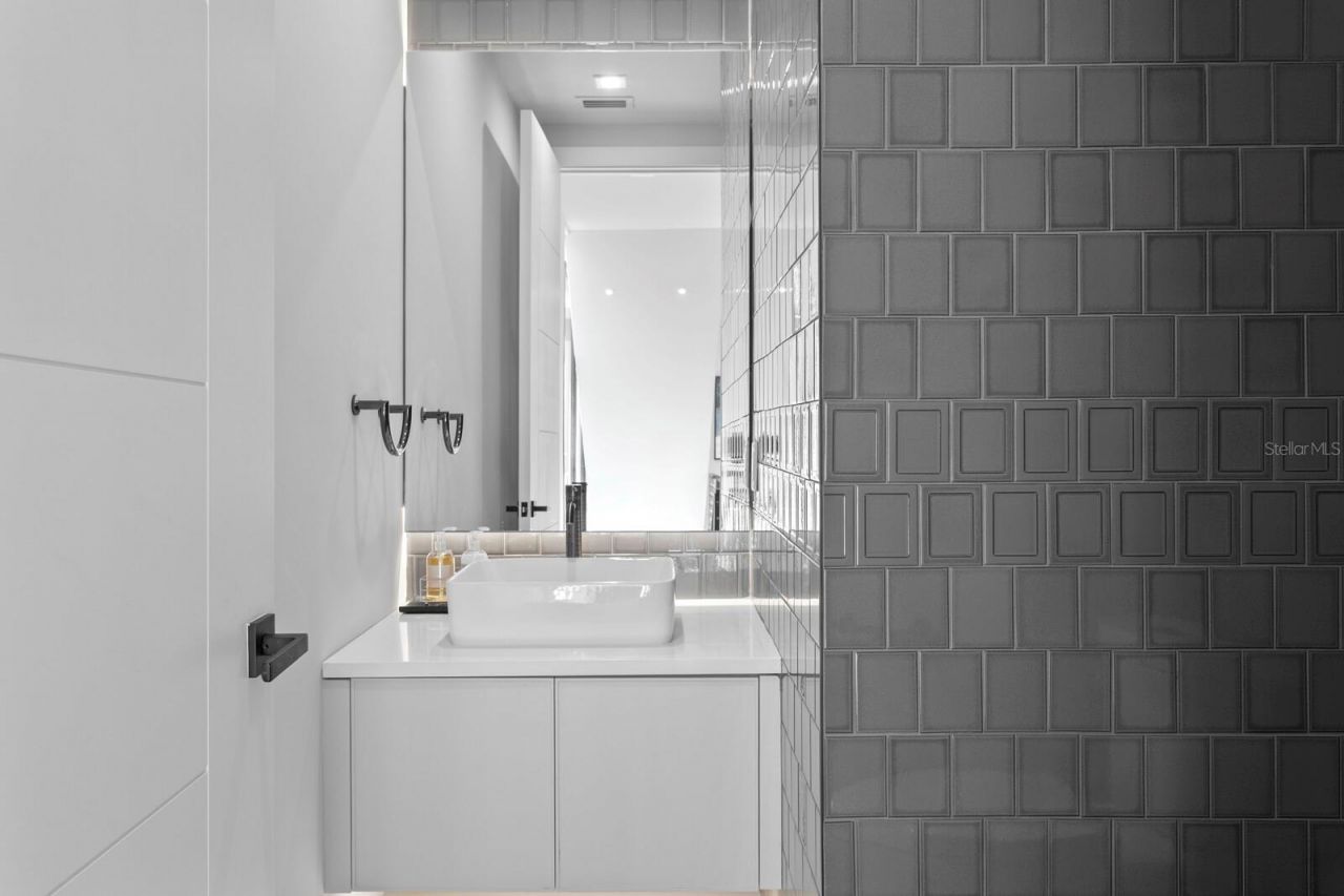 304 Gulf Boulevard, Indian Rocks Beach, FL 33785 Photo