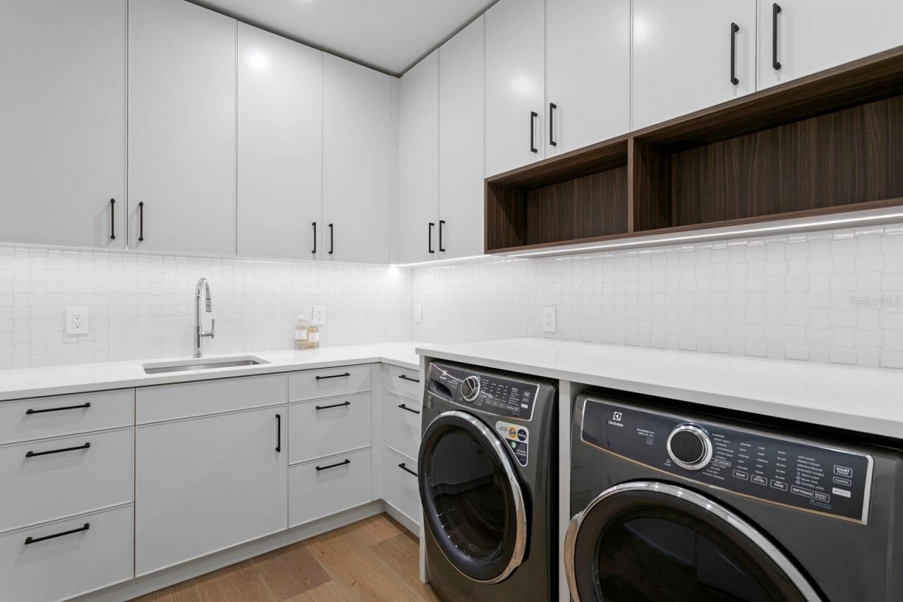 304 Gulf Boulevard, Indian Rocks Beach, FL 33785 Photo