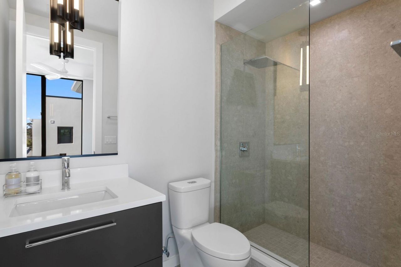 304 Gulf Boulevard, Indian Rocks Beach, FL 33785 Photo