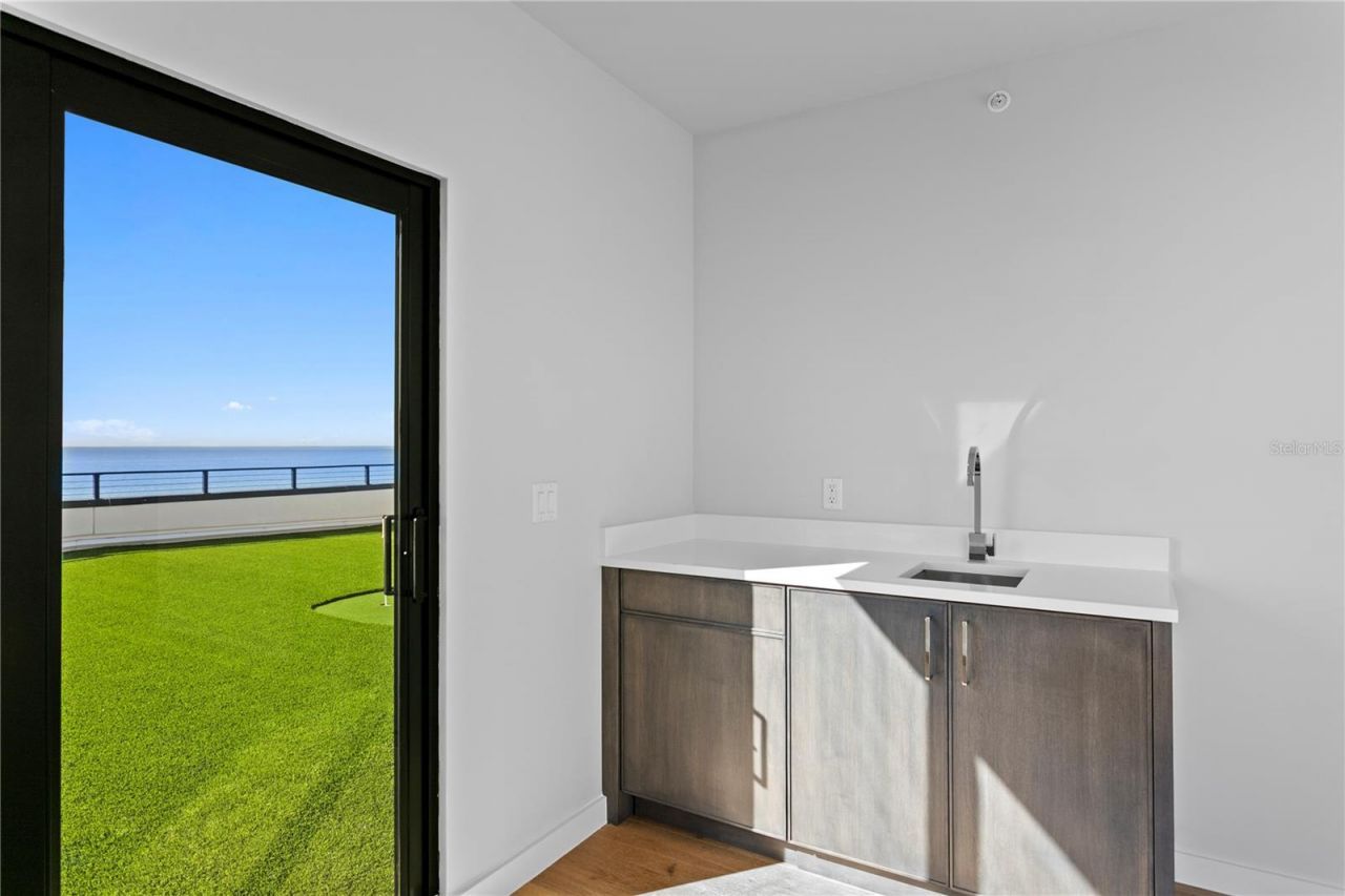 304 Gulf Boulevard, Indian Rocks Beach, FL 33785 Photo