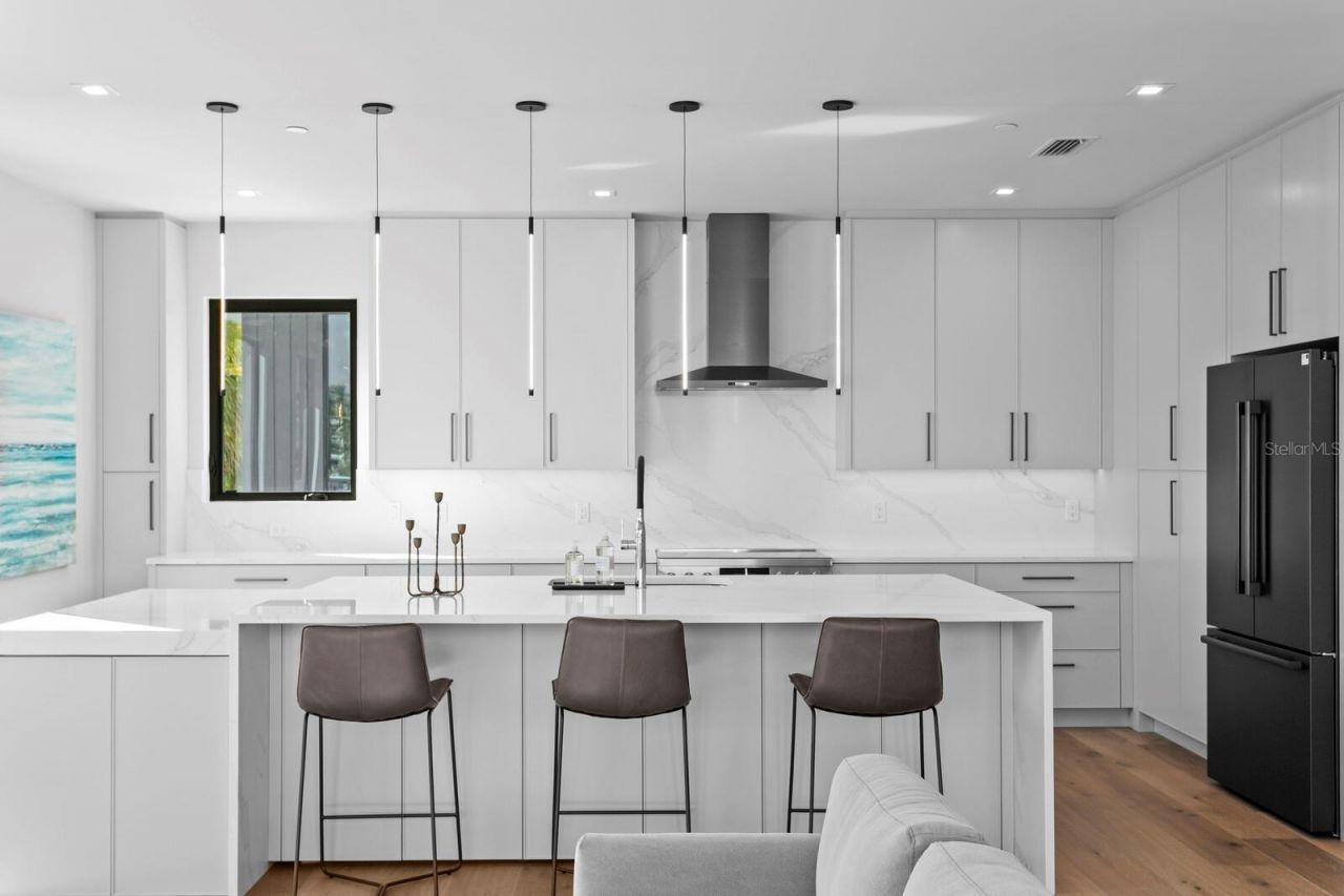 304 Gulf Boulevard, Indian Rocks Beach, FL 33785 Photo