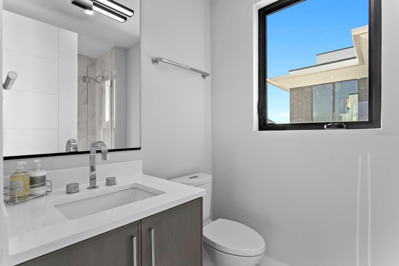 304 Gulf Boulevard, Indian Rocks Beach, FL 33785 Photo