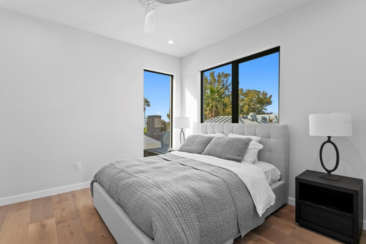 304 Gulf Boulevard, Indian Rocks Beach, FL 33785 Photo