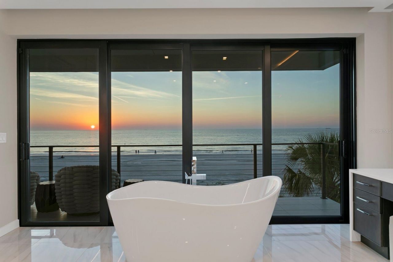 304 Gulf Boulevard, Indian Rocks Beach, FL 33785 Photo