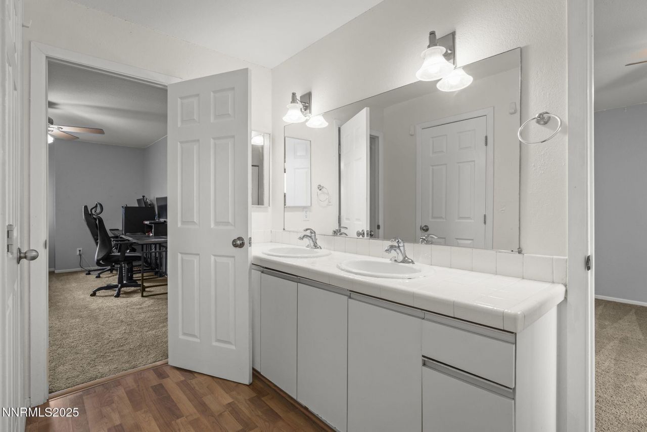 1023 Tyler Way, Sparks, NV 89431 Photo