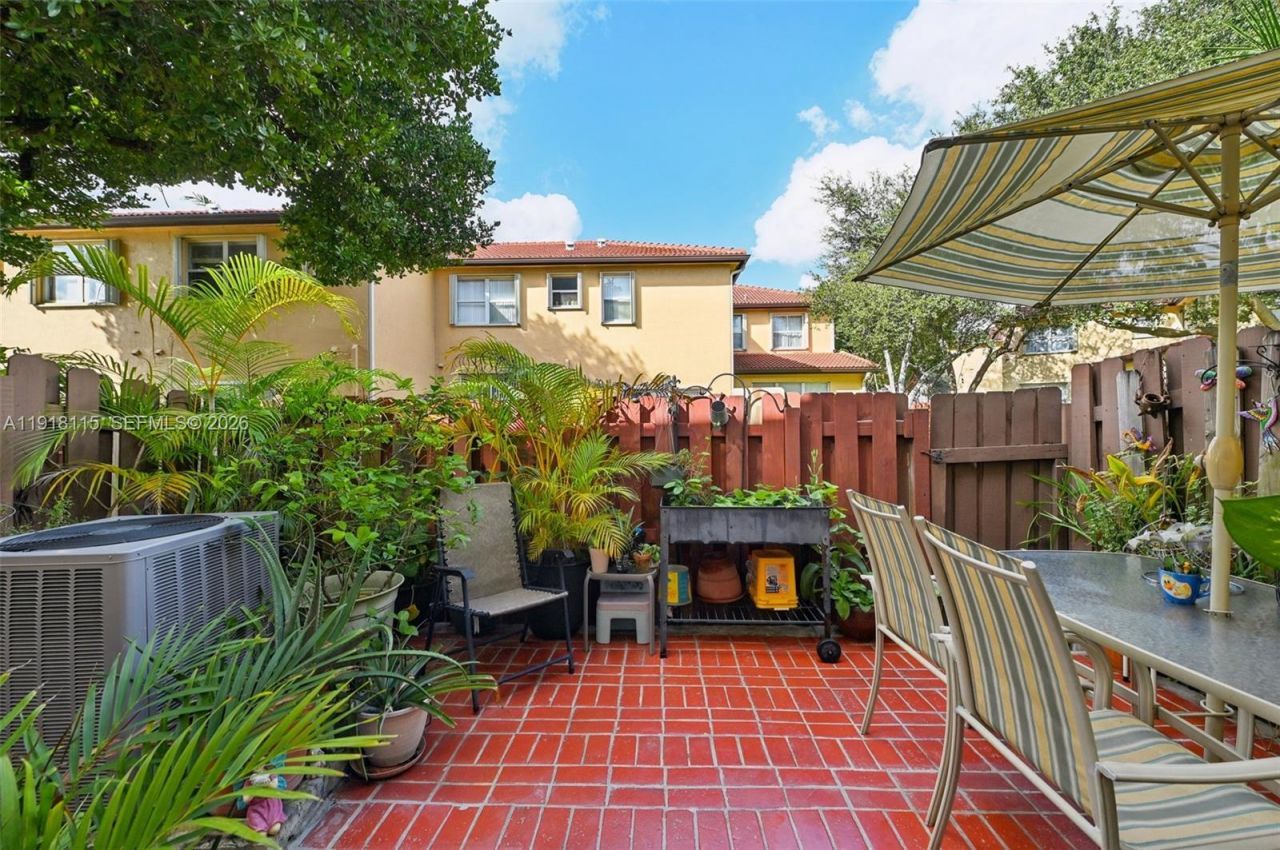 1490 NE 33rd Rd, Unit 104-18, Homestead, FL 33033 Photo