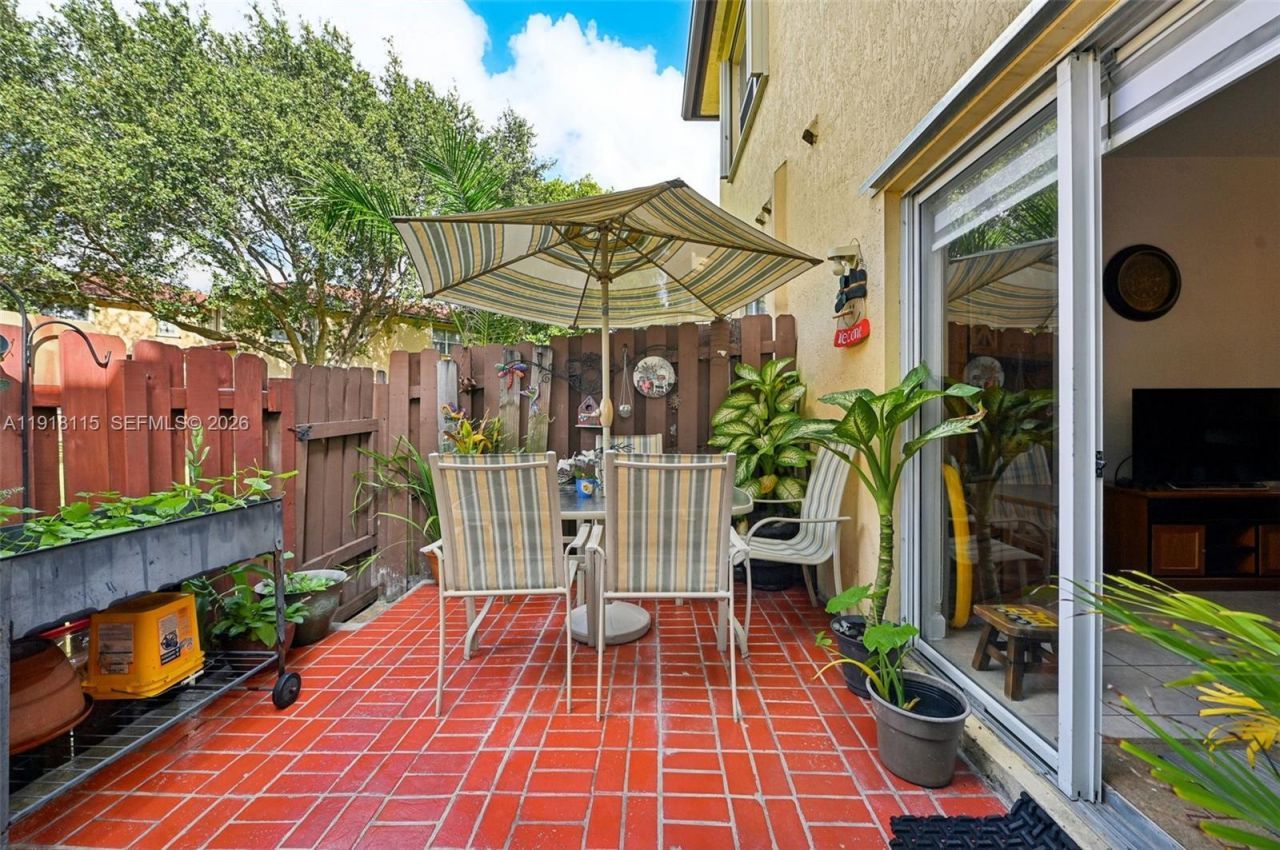 1490 NE 33rd Rd, Unit 104-18, Homestead, FL 33033 Photo