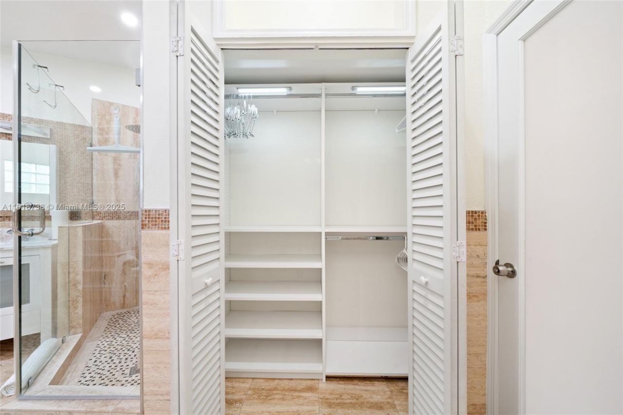 5424 SW 154th Pl, Unit 5424, Miami, FL 33185 Photo