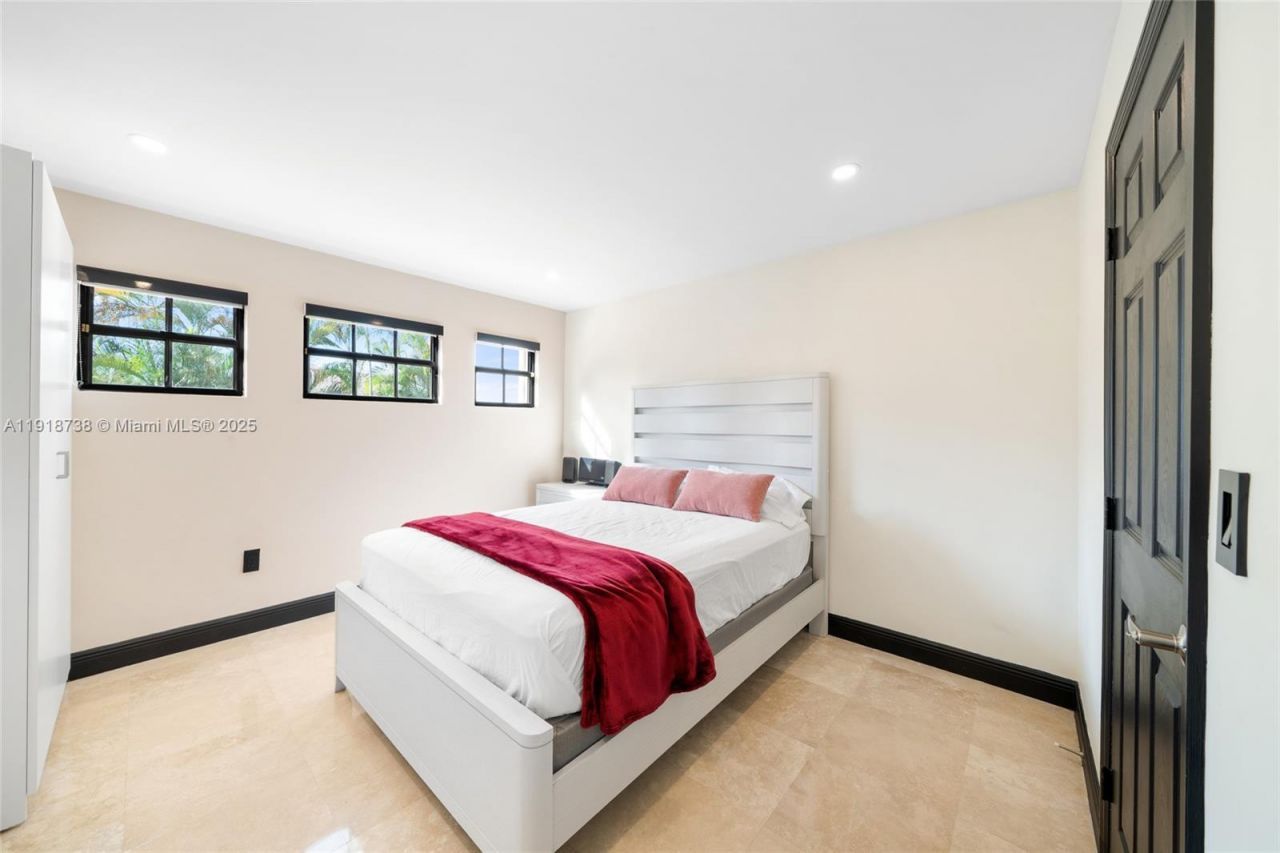 5424 SW 154th Pl, Unit 5424, Miami, FL 33185 Photo