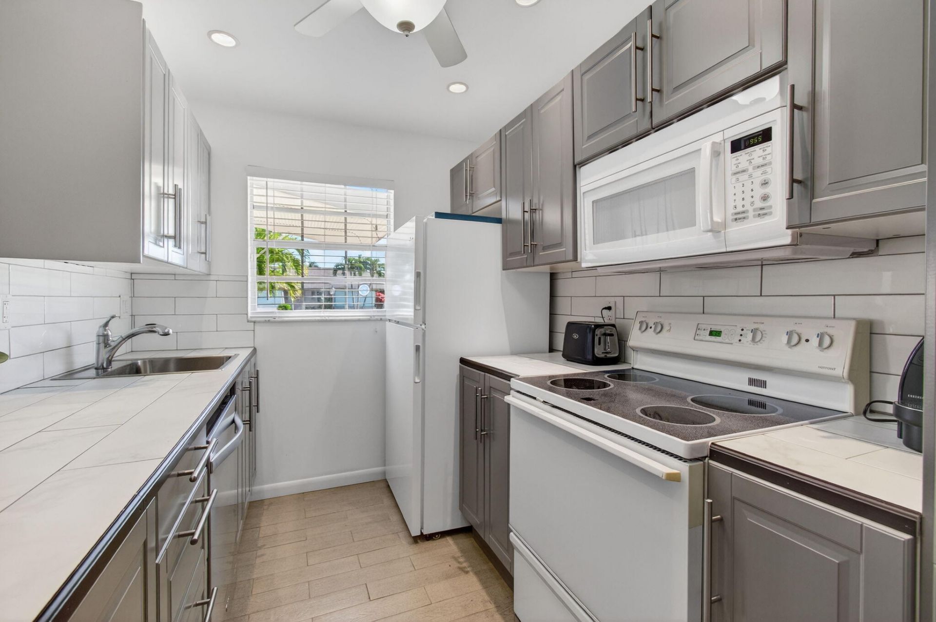 1382 High Point Way Ne, Unit C, Delray Beach, FL 33445 Photo