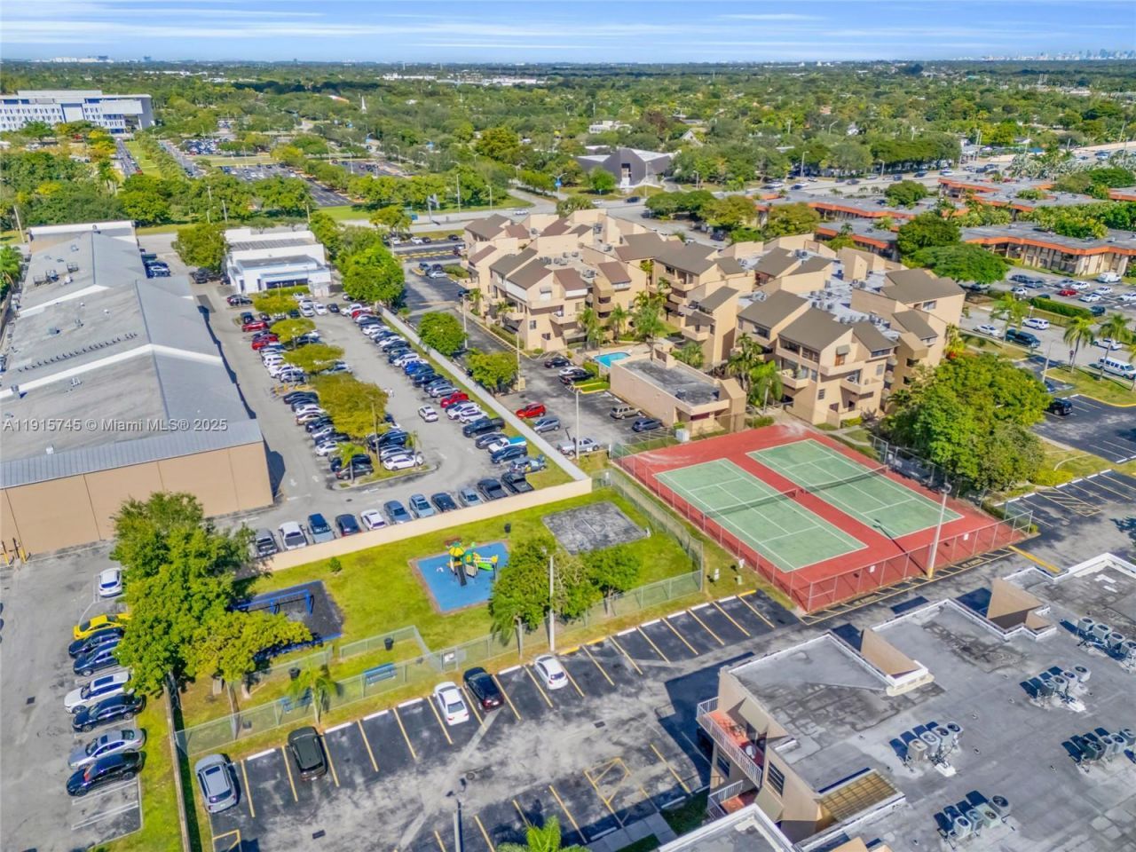 10400 SW 108 Ave, Unit A413, Miami, FL 33176 Photo