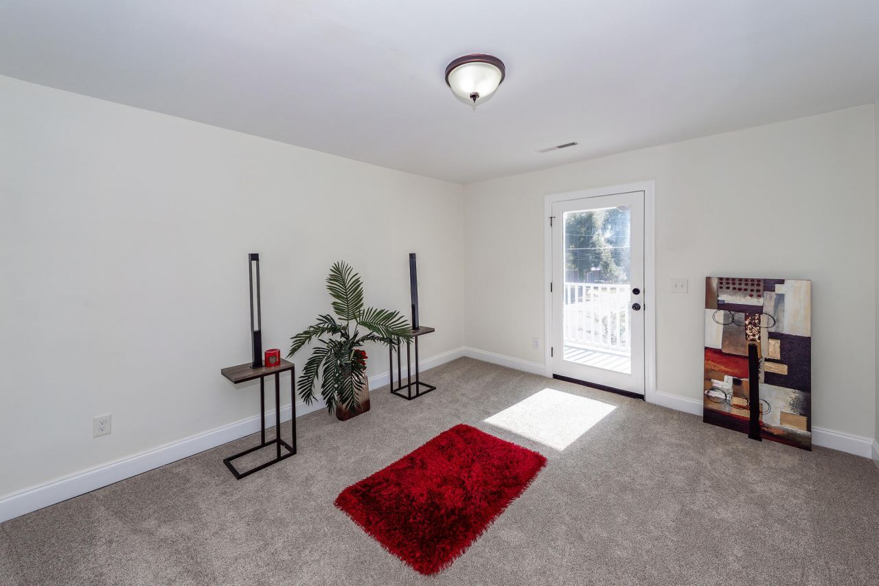 822 5th Avenue Photo 10