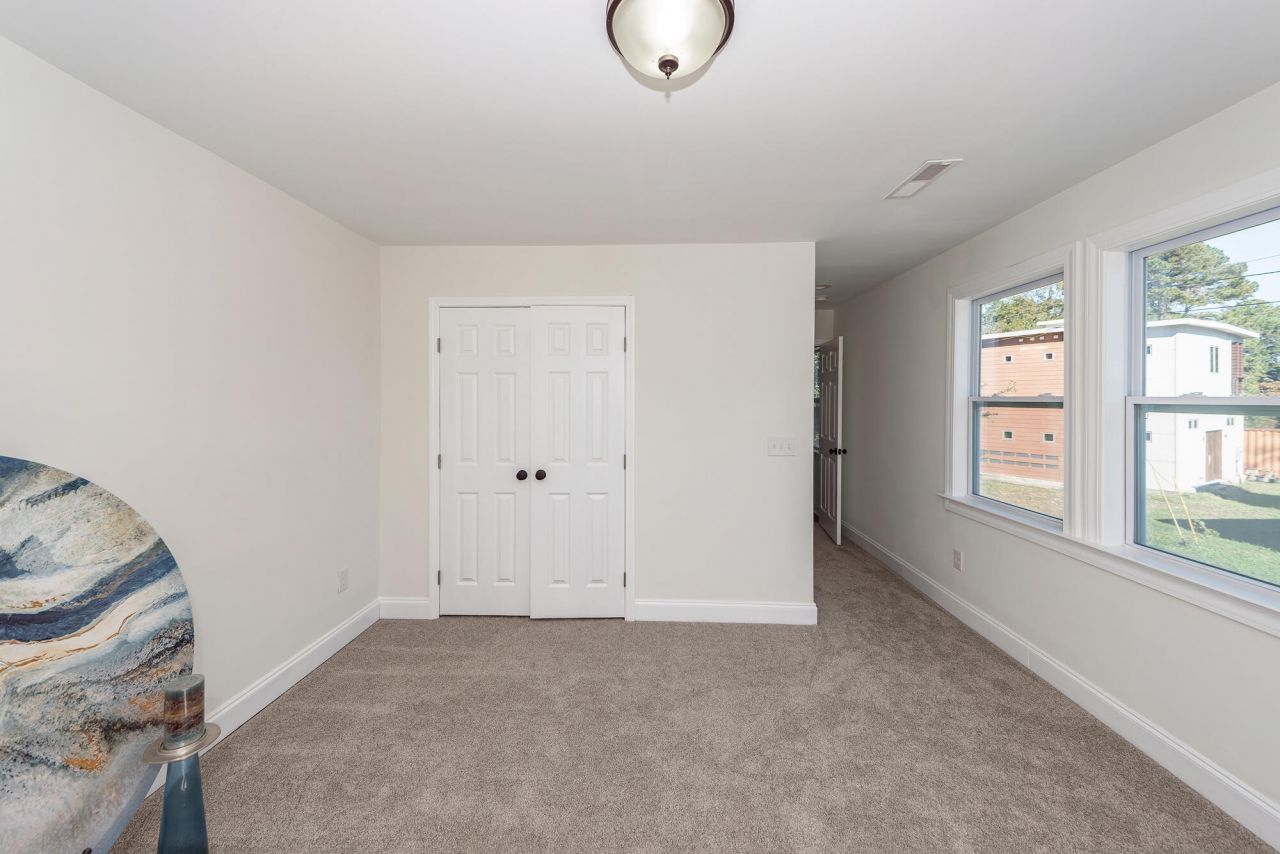 822 5th Avenue Photo 15