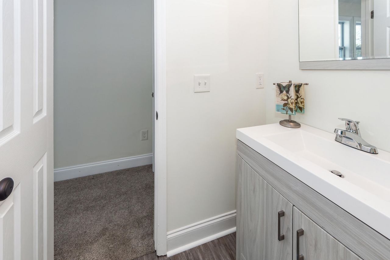 822 5th Avenue Photo 18