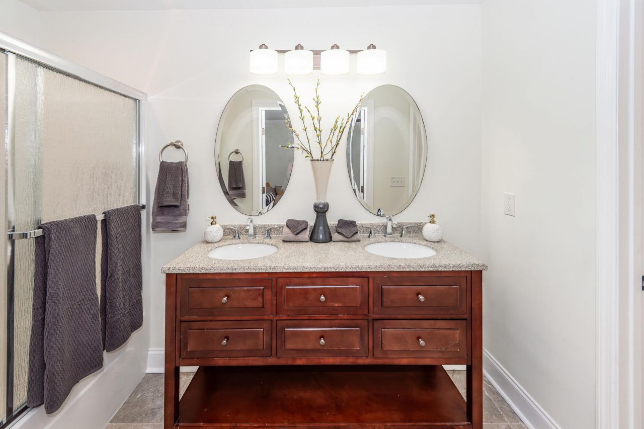 822 5th Avenue Photo 28