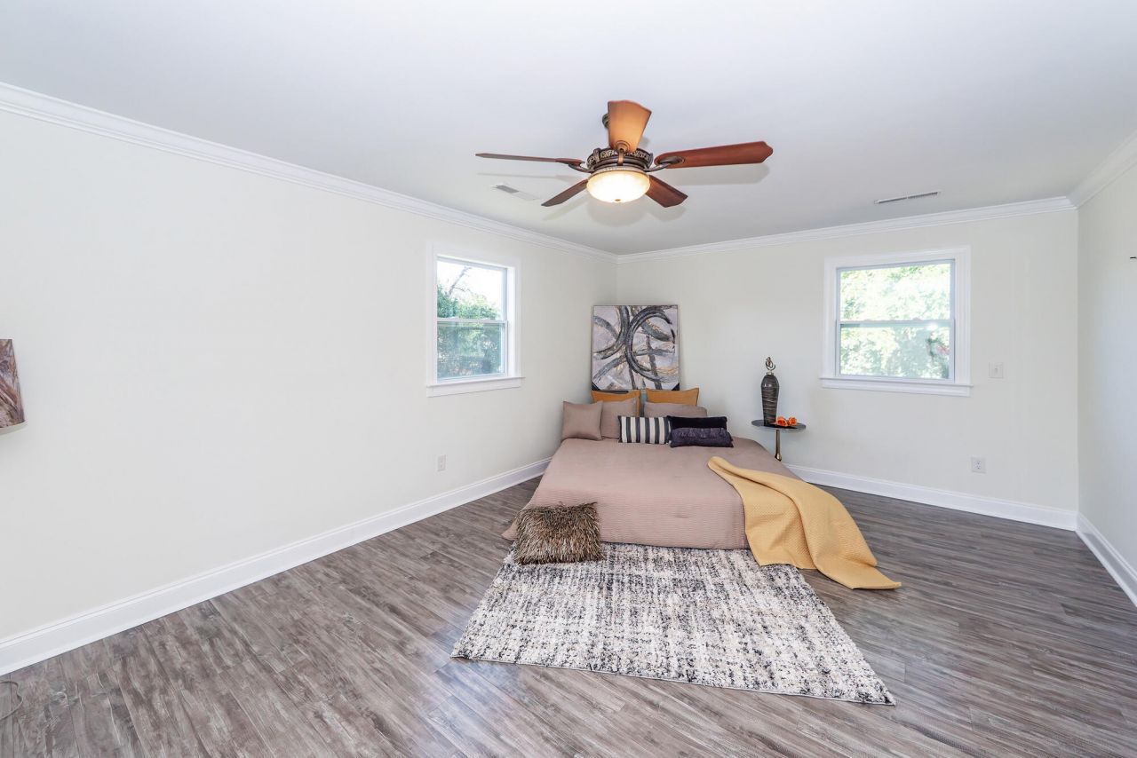 822 5th Avenue Photo 32