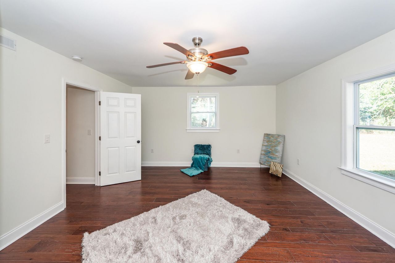 822 5th Avenue Photo 37