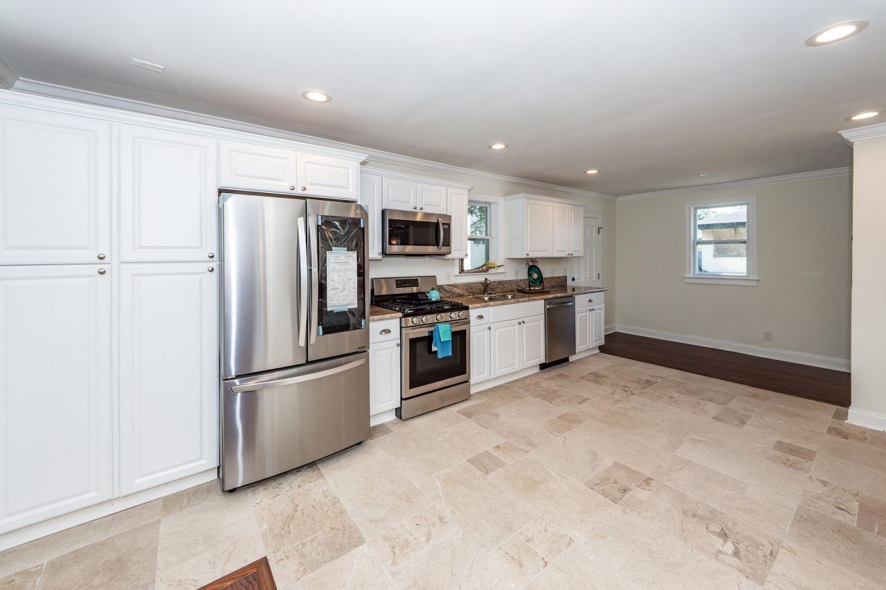 822 5th Avenue Photo 45