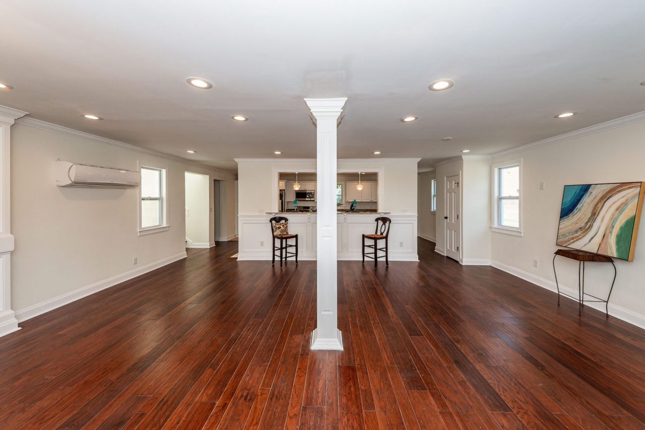 822 5th Avenue Photo 5