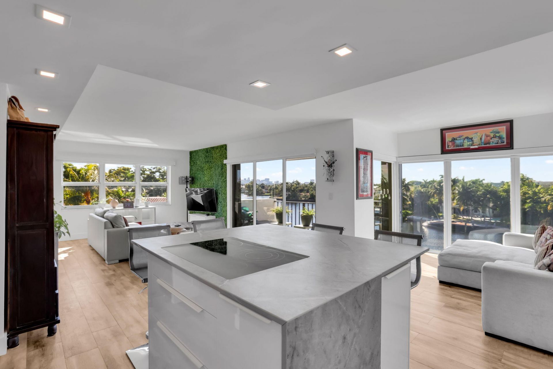 1839 Middle River Drive, Unit 303, Fort Lauderdale, FL 33305 Photo