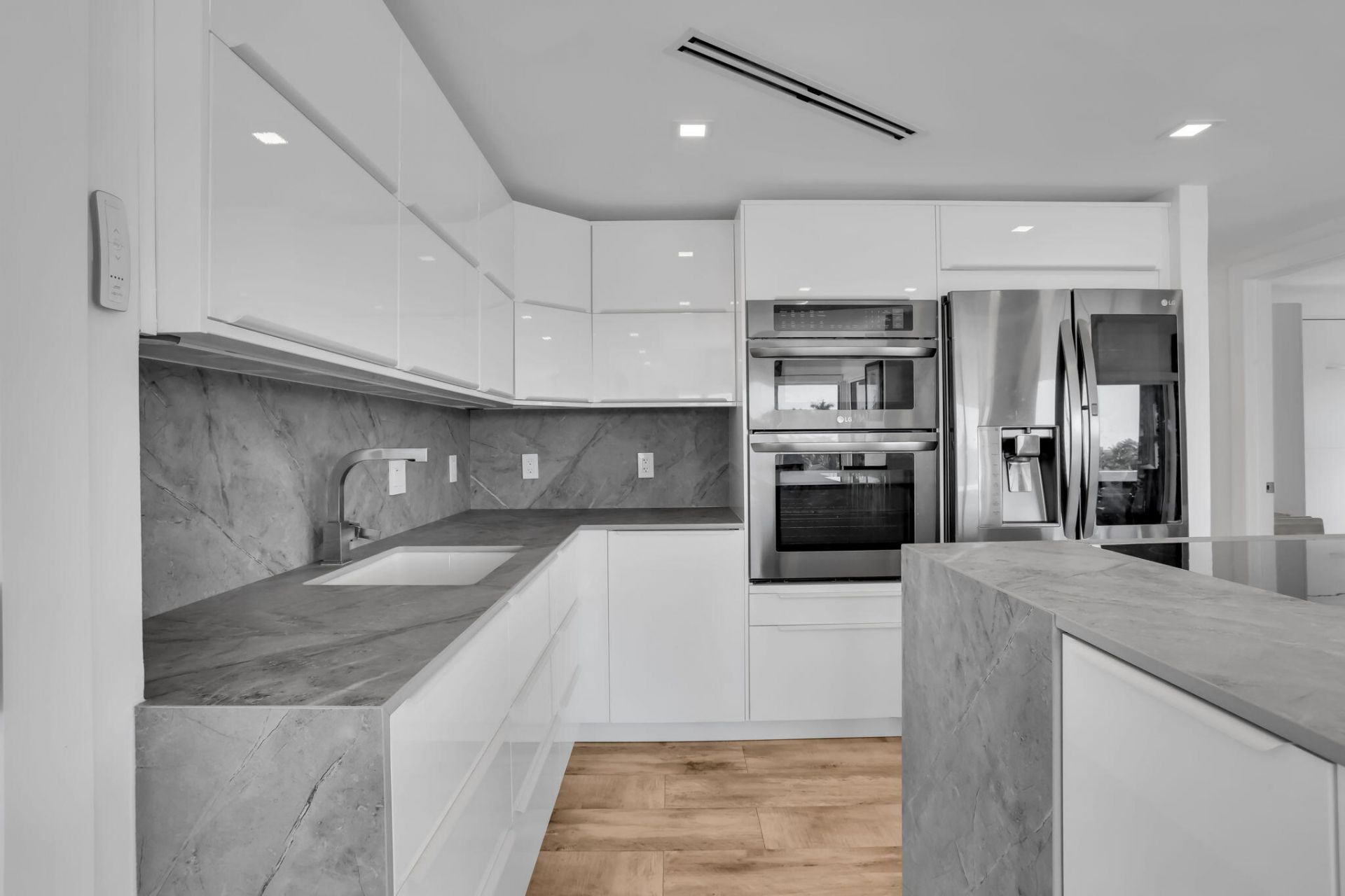 1839 Middle River Drive, Unit 303, Fort Lauderdale, FL 33305 Photo