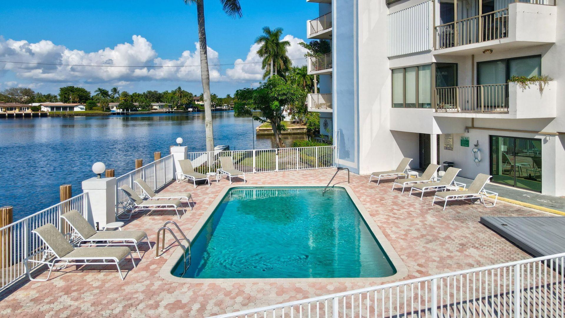 1839 Middle River Drive, Unit 303, Fort Lauderdale, FL 33305 Photo