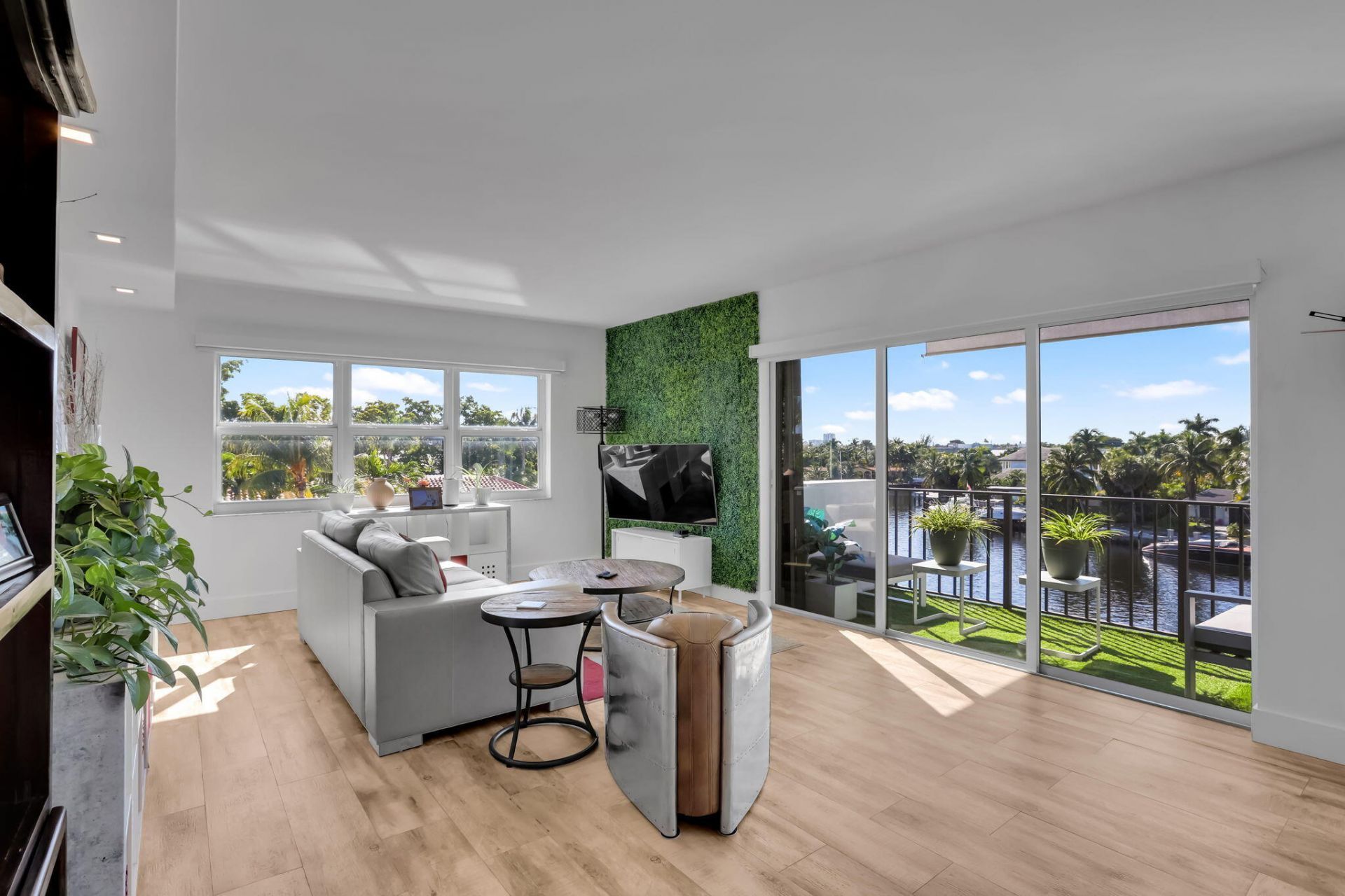 1839 Middle River Drive, Unit 303, Fort Lauderdale, FL 33305 Photo