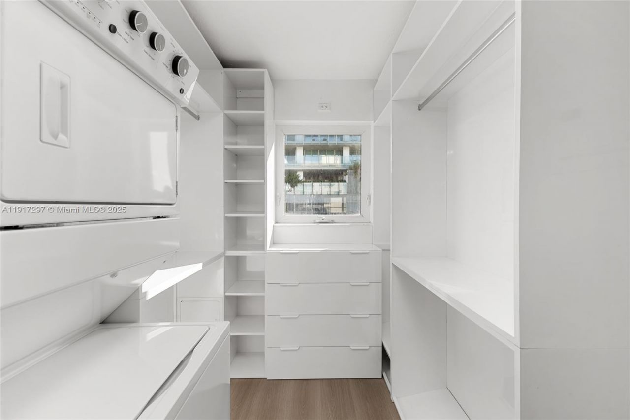 158 Ocean Dr, Unit 404/405, Miami Beach, FL 33139 Photo