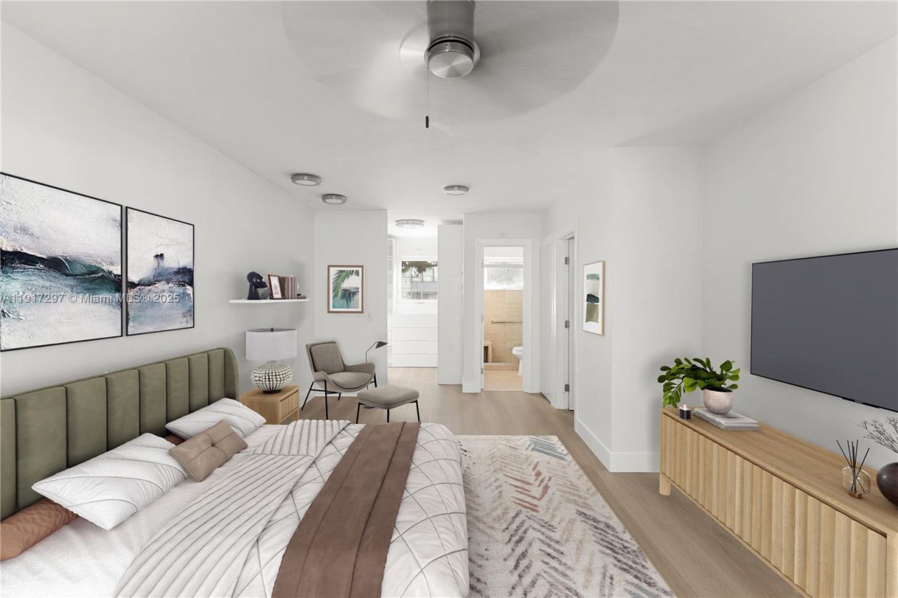 158 Ocean Dr, Unit 404/405, Miami Beach, FL 33139 Photo