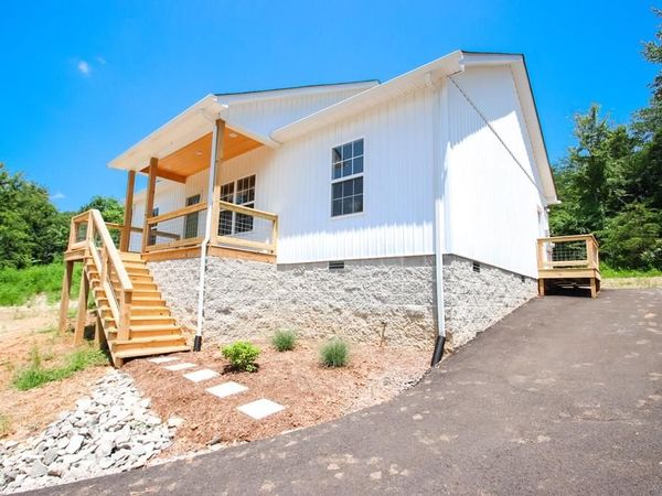 88 River Oaks Drive, Sparta, TN 38583