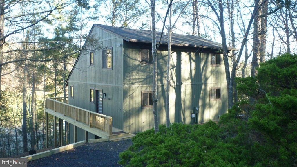 63 FAIRWAY DRIVE, BASYE, VA 22810