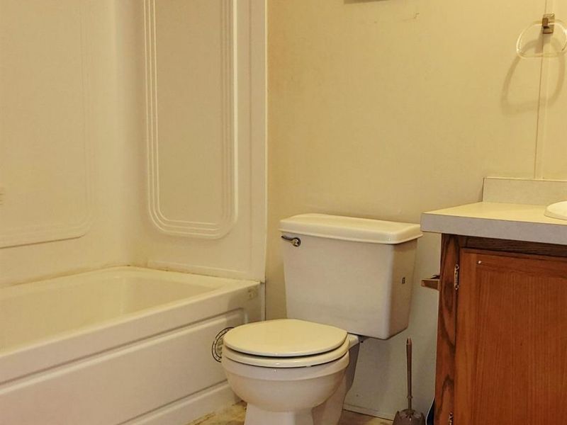 224 Melody Lane, Kelleys Island, OH 43438 Photo 11