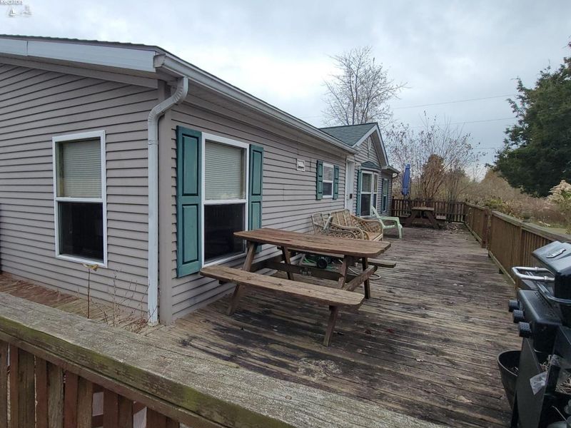 224 Melody Lane, Kelleys Island, OH 43438 Photo 12