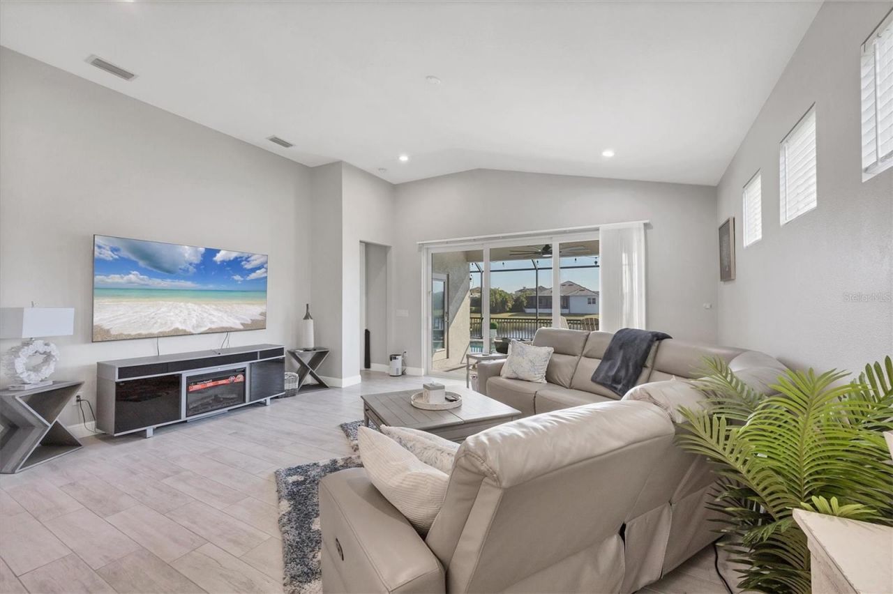 6233 Champions Row Street, Bradenton, FL 34210 Photo