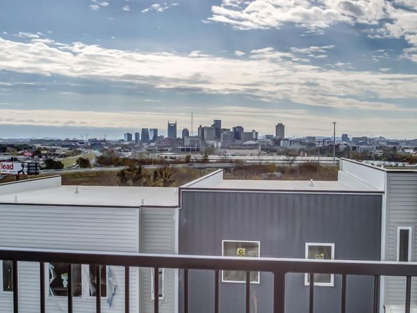 58 Fern Ave, Nashville, TN 37207