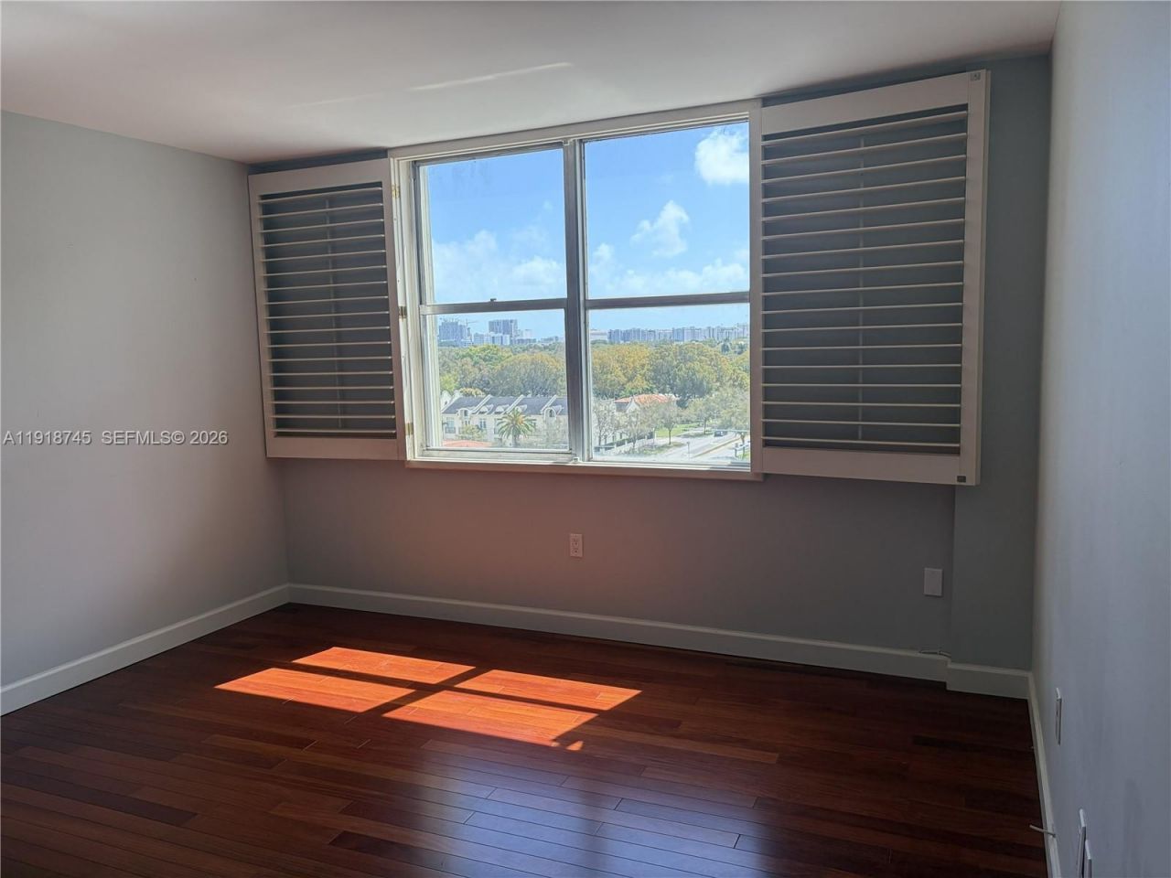 625 Biltmore Way, Unit 805, Coral Gables, FL 33134 Photo