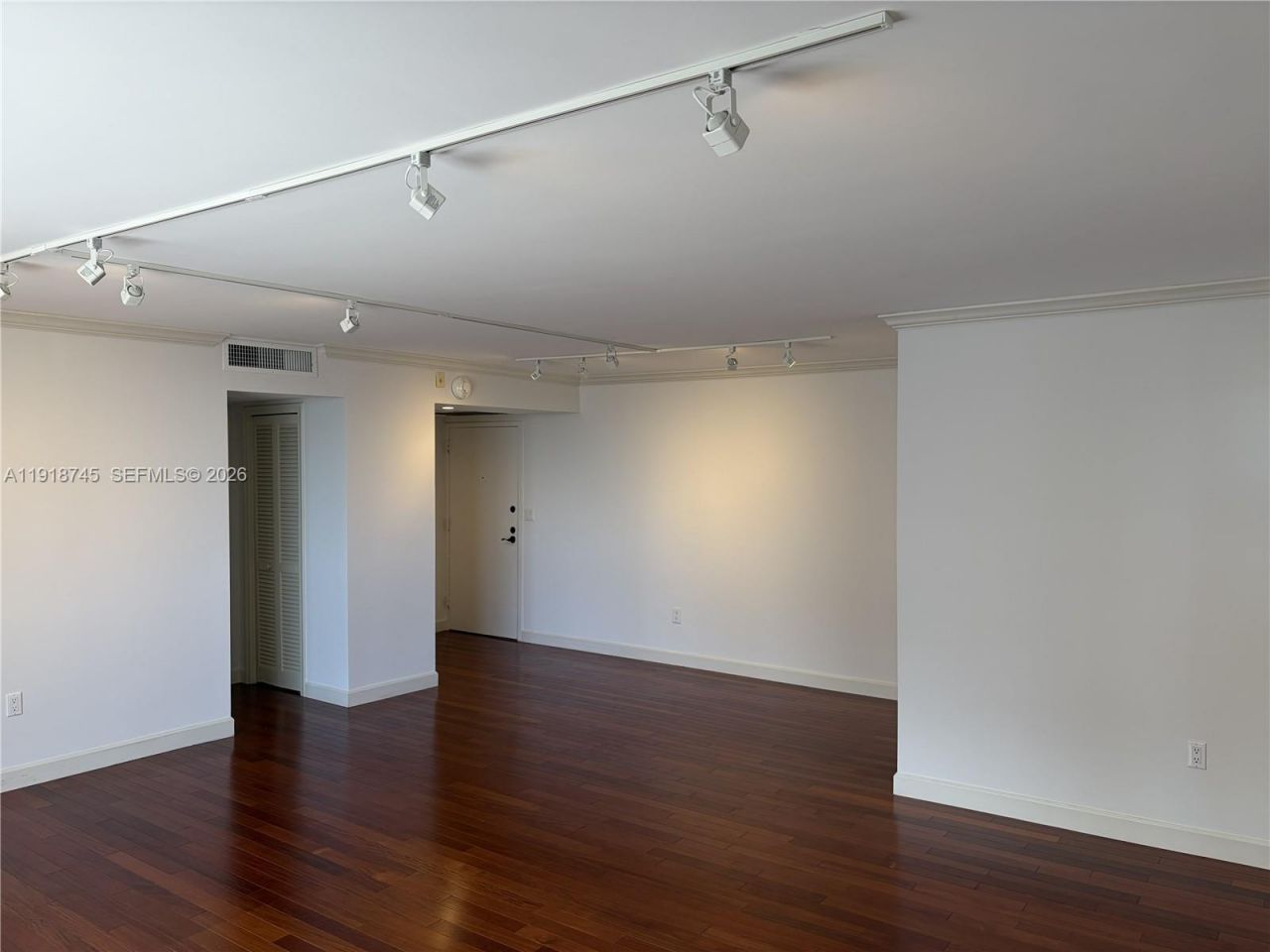 625 Biltmore Way, Unit 805, Coral Gables, FL 33134 Photo