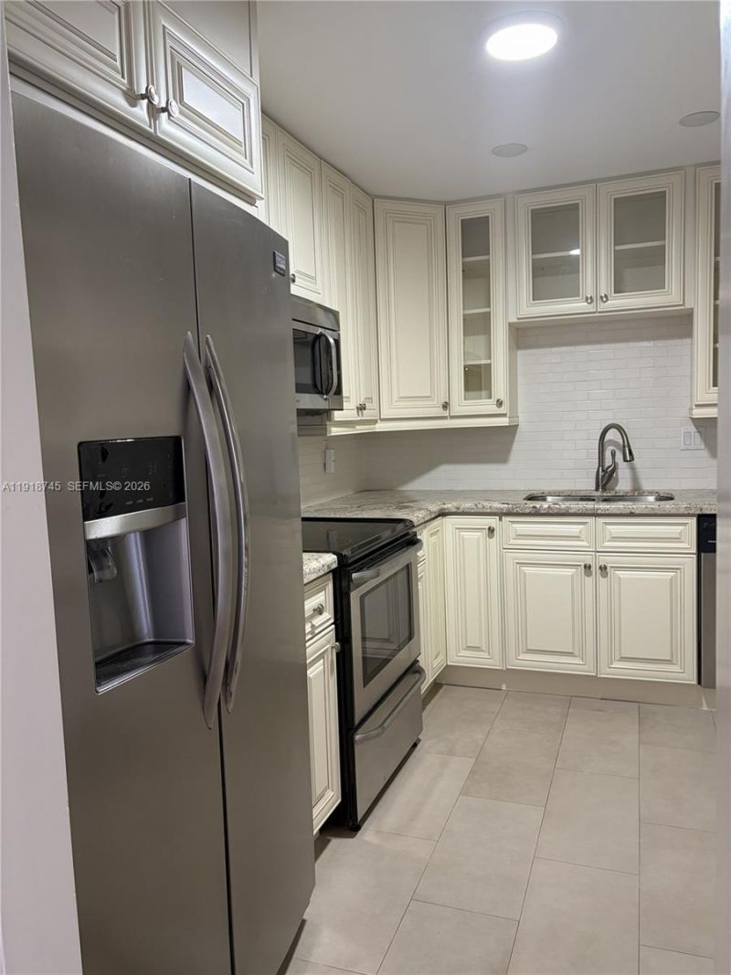 625 Biltmore Way, Unit 805, Coral Gables, FL 33134 Photo