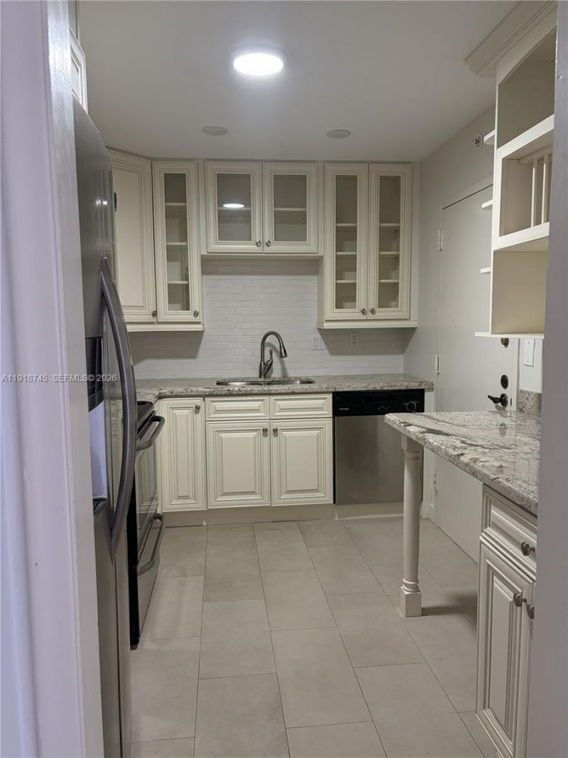 625 Biltmore Way, Unit 805, Coral Gables, FL 33134 Photo