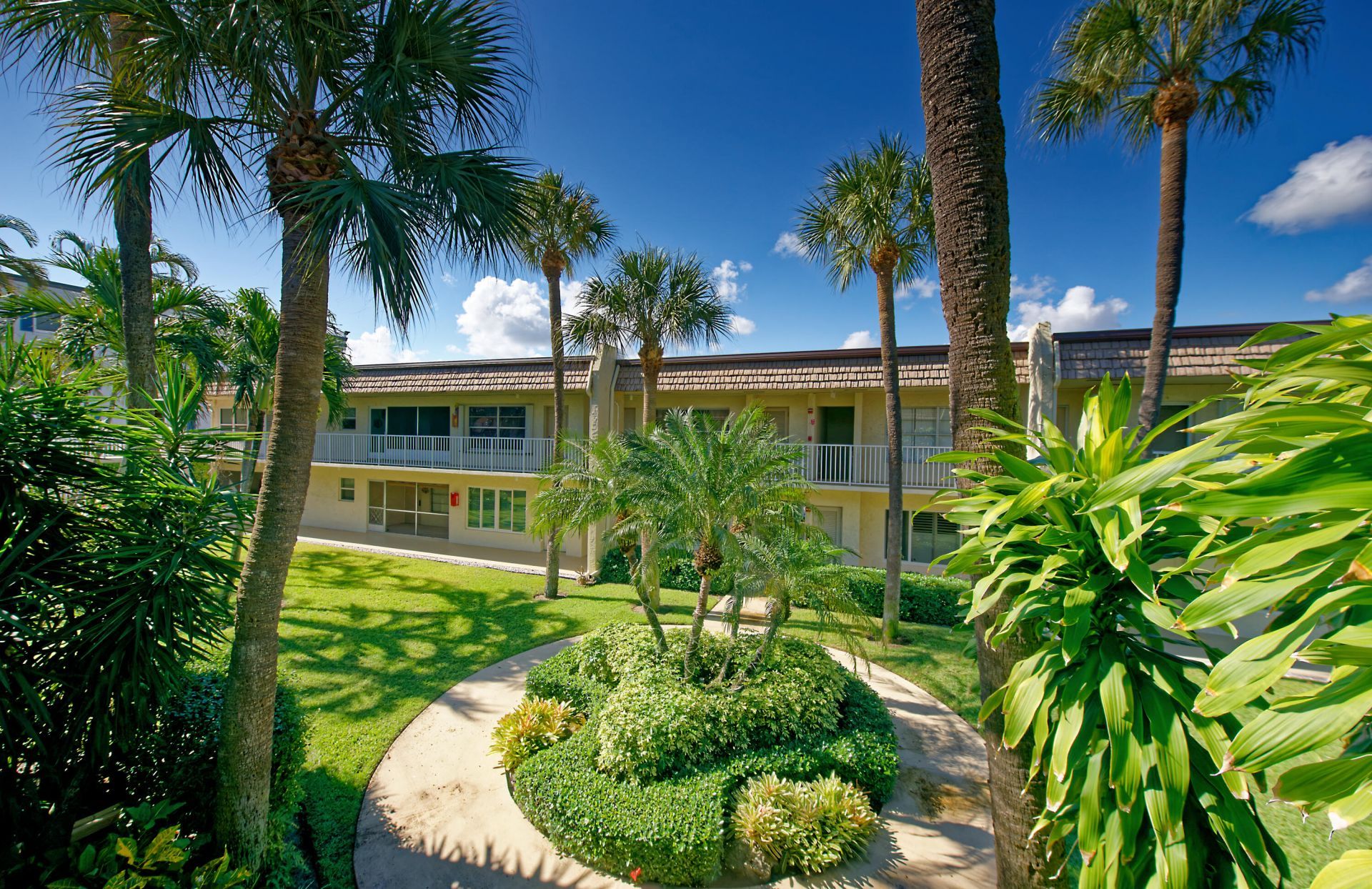 632 Snug Harbor Drive, Unit D15, Boynton Beach, FL 33435 Photo