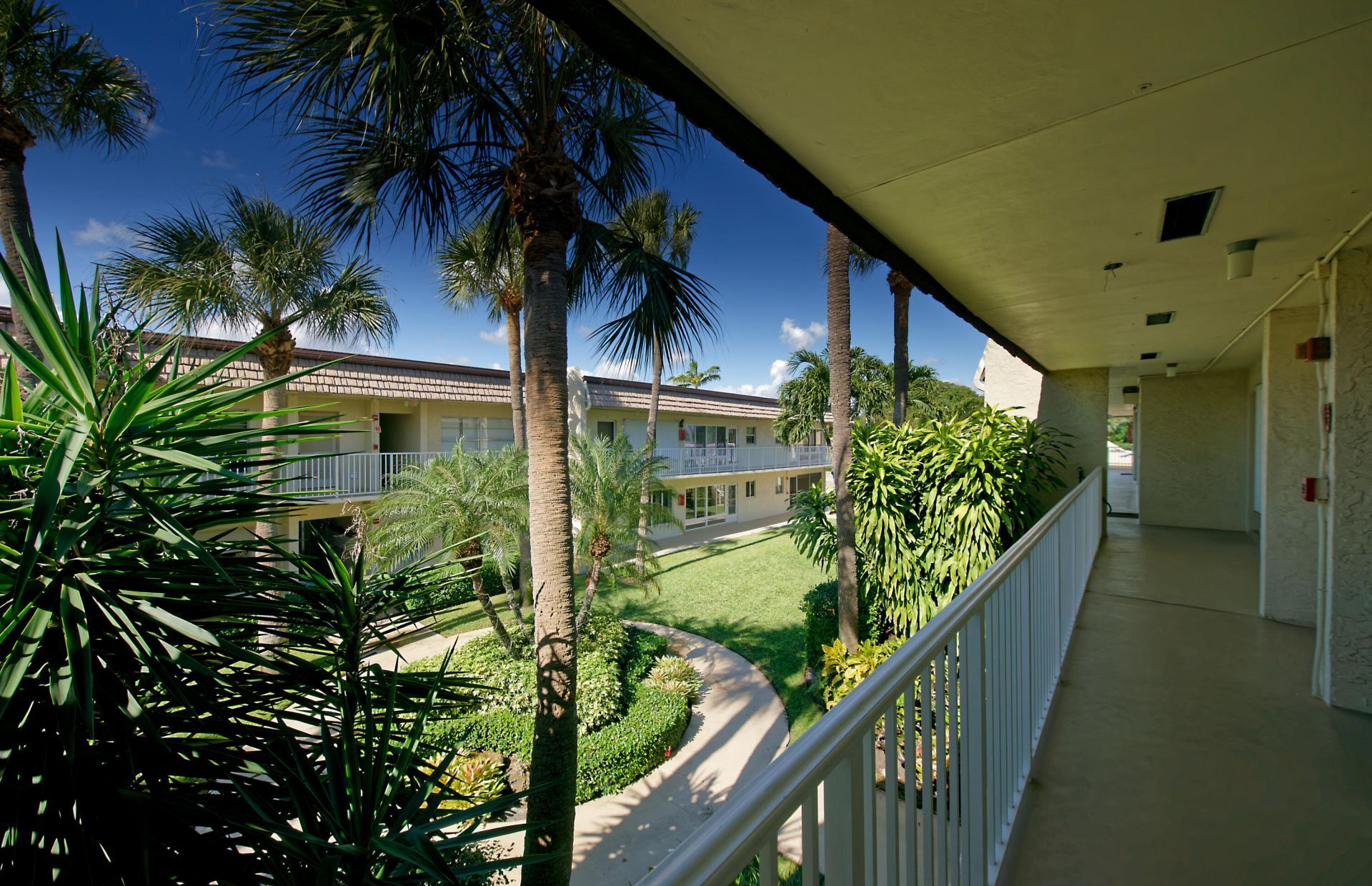 632 Snug Harbor Drive, Unit D15, Boynton Beach, FL 33435 Photo
