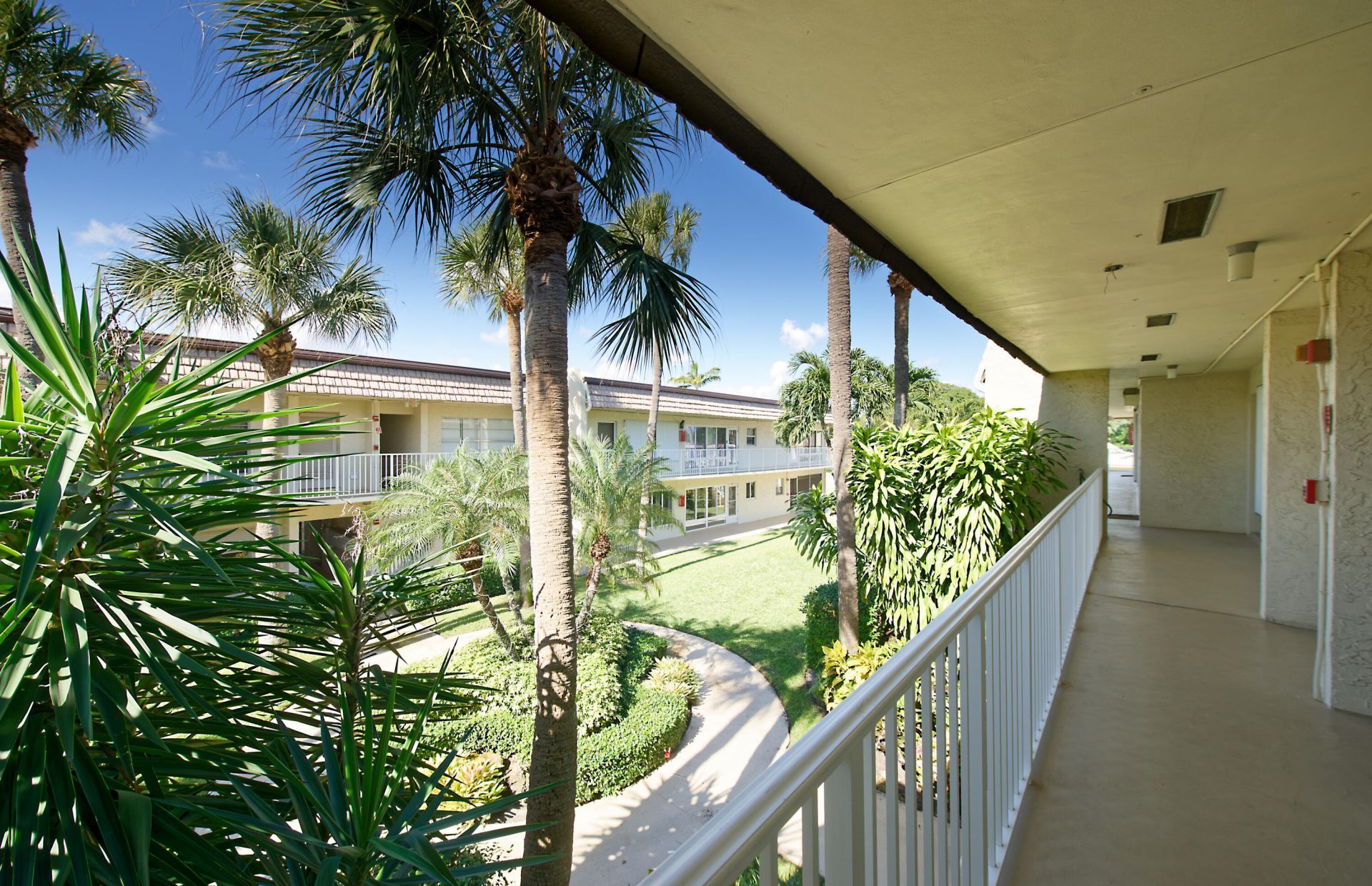632 Snug Harbor Drive, Unit D15, Boynton Beach, FL 33435 Photo